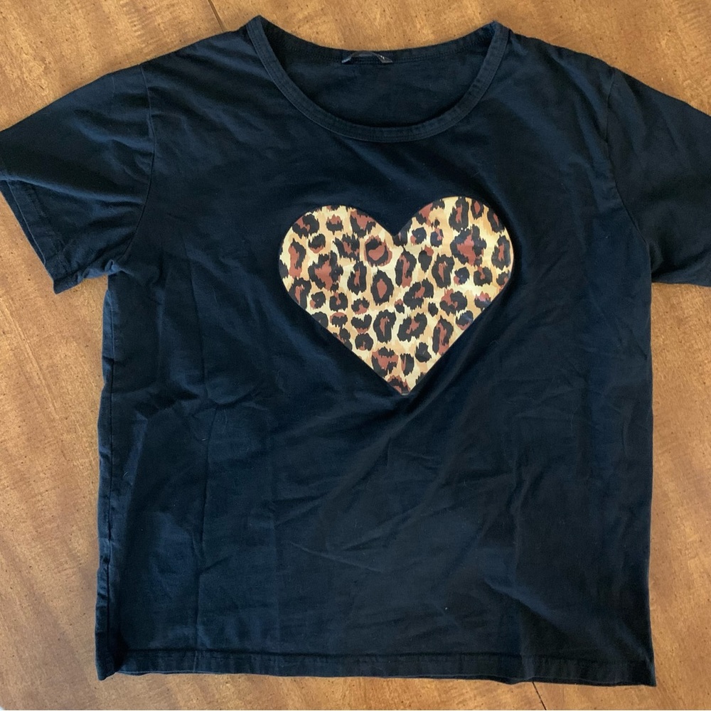 Shein Curve Graphic T-shirt